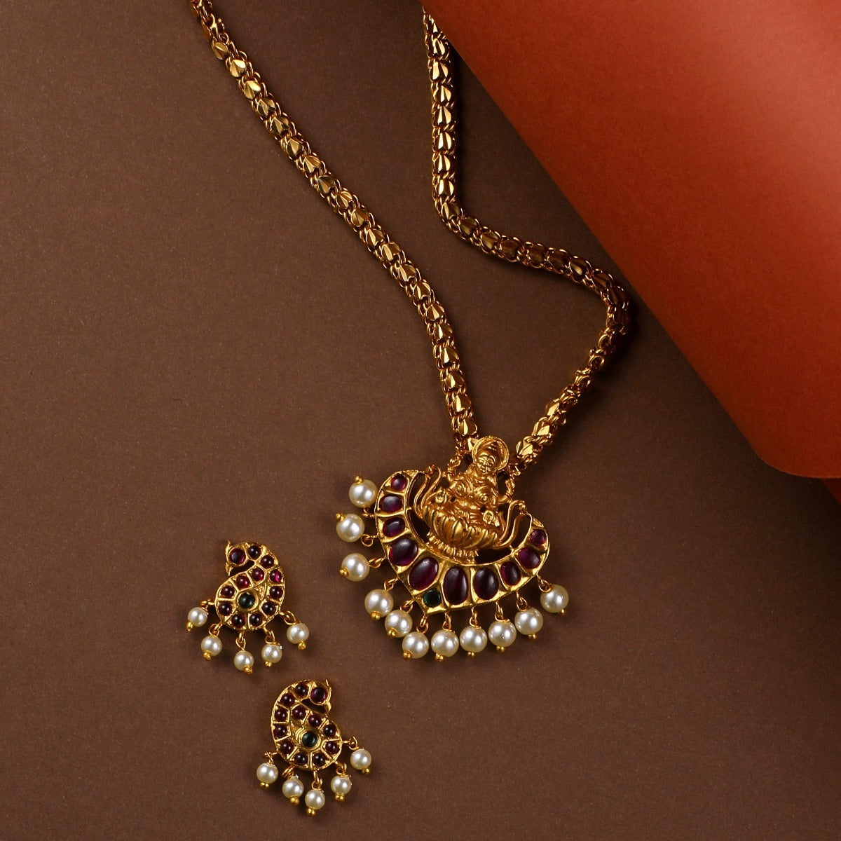 Buy Lab Grown Diamond Necklace and Earring Set Online - Avira Diamonds